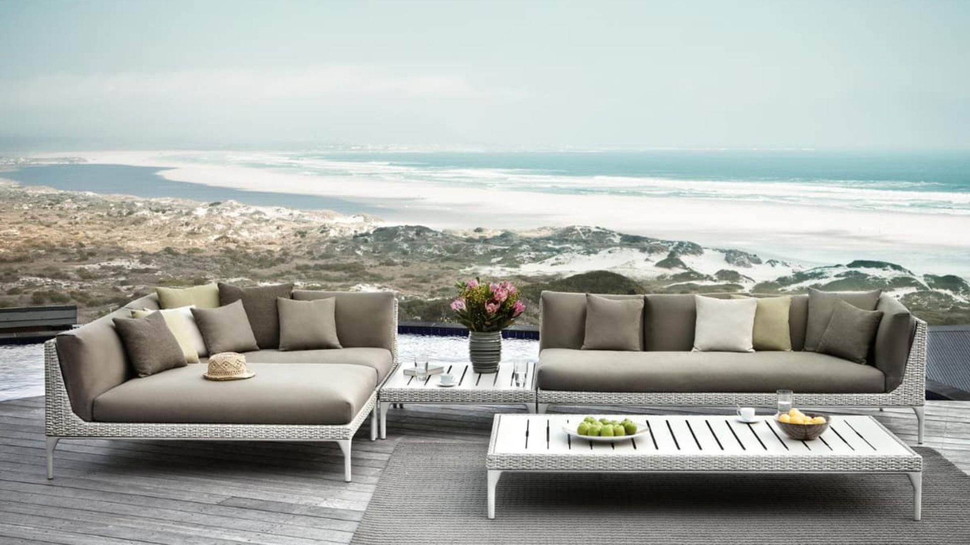 What Materials are Best for Luxury Outdoor Furniture