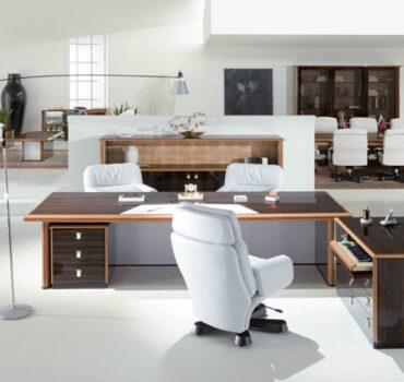 Why Is Luxury Office Furniture Important for Productivity and Comfort