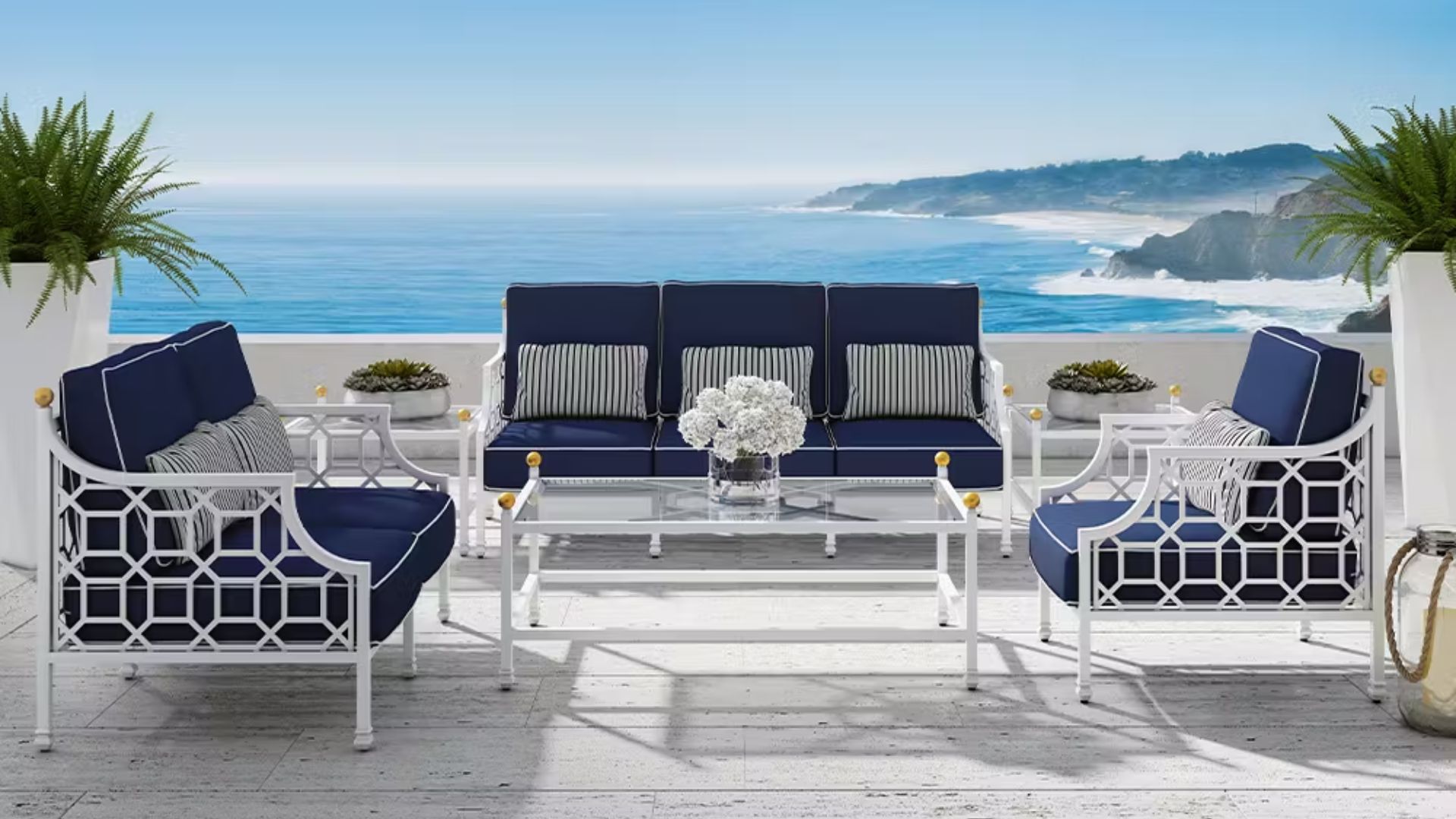 How to Create an Oasis with Luxury Outdoor Furniture in Your Dubai Home